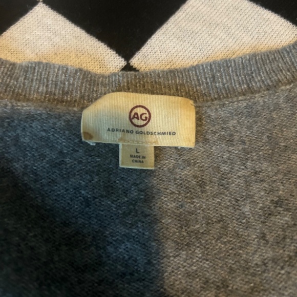 AG Adriano Goldschmied Cashmere V Neck Sweater - Picture 2 of 3